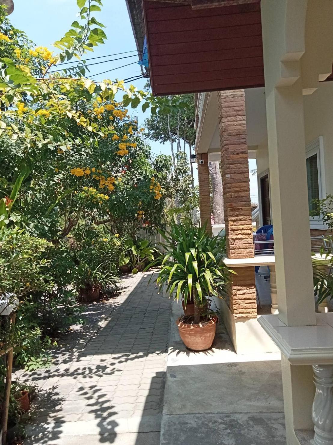 Wattana Bungalow Hotel Nai Yang Ngoại thất bức ảnh